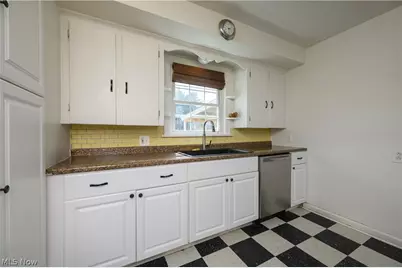 1220 Havana Place NE, Canton, OH 44714 - Photo 6