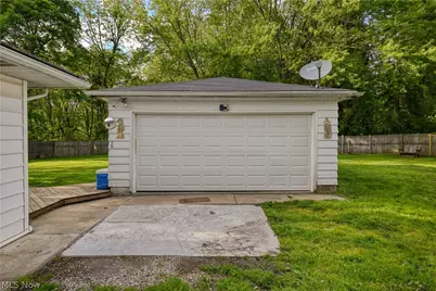 2161 Savoy Avenue, Akron, OH 44305 - Photo 22