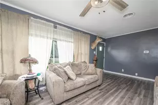 2161 Savoy Ave, Akron, OH 44305 - Photo 6