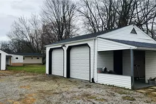 2416 Bakerwood Dr SW, Massillon, OH 44647 - Photo 6