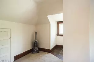 33 N Hartford Ave, Youngstown, OH 44509 - Photo 16