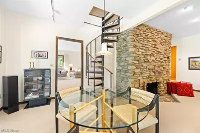 960 Poulsen Drive, Akron, OH 44313 - Photo 14