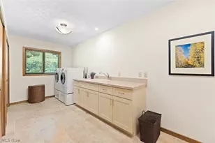 960 Poulsen Dr, Akron, OH 44313 - Photo 20