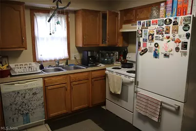 10024 Cummins Lane, Deerfield, OH 44411 - Photo 6