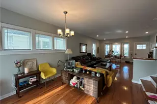 1305 W 106th St, Loveland, OH 44102 - Photo 4