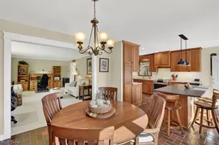 19825 Deer Run Ln, Strongsville, OH 44149 - Photo 10