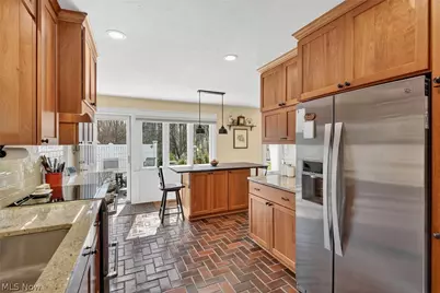 19825 Deer Run Lane, Strongsville, OH 44149 - Photo 6