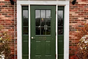 6910 Carriage Hill Dr, Brecksville, OH 44141 - Photo 2