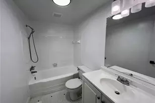 6910 Carriage Hill Dr, Brecksville, OH 44141 - Photo 14