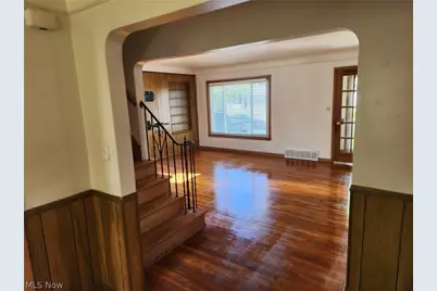 21300 Wilmore Avenue, Euclid, OH 44123 - Photo 4