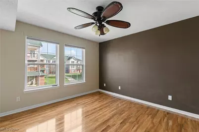 23003 Chandlers Lane #224, Olmsted Falls, OH 44138 - Photo 18