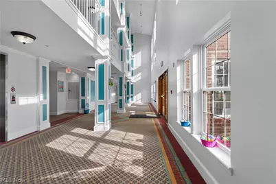 23003 Chandlers Lane #224, Olmsted Falls, OH 44138 - Photo 4