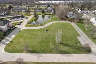 23003 Chandlers Ln, Olmsted Falls, OH 44138 - Photo 32