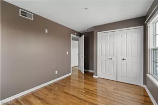 23003 Chandlers Ln, Olmsted Falls, OH 44138 - Photo 22