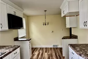 2173 Clearview Dr, Warren, OH 44483 - Photo 10