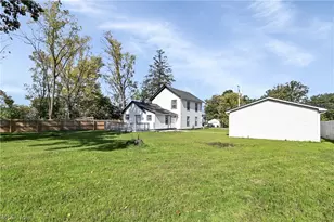 950 Park Ave, Amherst, OH 44001 - Photo 4
