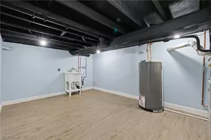 950 Park Ave, Amherst, OH 44001 - Photo 26