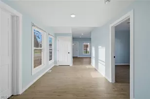 950 Park Ave, Amherst, OH 44001 - Photo 12