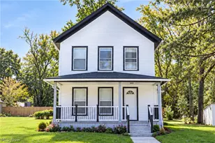 950 Park Ave, Amherst, OH 44001 - Photo 2