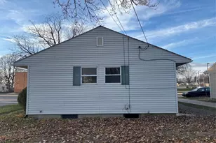 1820 Midway Ave NE, Canton, OH 44705 - Photo 2