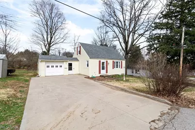 702 Sherwood Drive, Wooster, OH 44691 - Photo 2