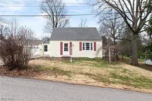 702 Sherwood Dr, Wooster, OH 44691 - Photo 1