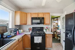 2318 Clement Ave, Parkersburg, WV 26101 - Photo 14