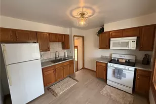 17201 Martha Rd, Loveland, OH 44135 - Photo 4