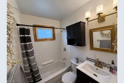 17201 Martha Road, Loveland, OH 44135 - Photo 12