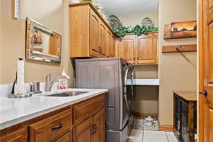 1311 Chantilly Cir NE, Canton, OH 44721 - Photo 26