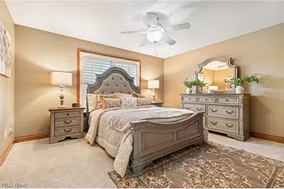 1311 Chantilly Circle NE, Canton, OH 44721 - Photo 30