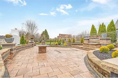 1311 Chantilly Circle NE, Canton, OH 44721 - Photo 44