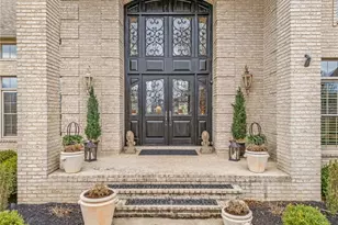 1311 Chantilly Cir NE, Canton, OH 44721 - Photo 4