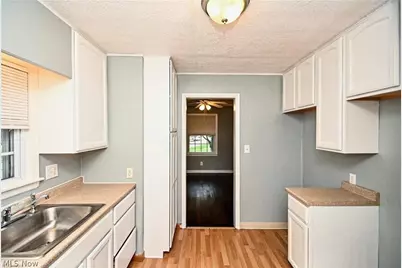 1699 Sunset Avenue, Akron, OH 44301 - Photo 6