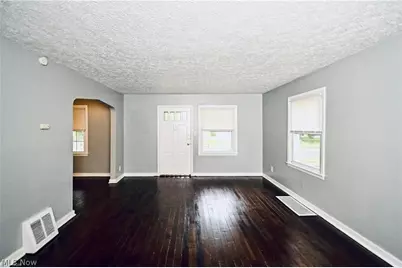 1699 Sunset Avenue, Akron, OH 44301 - Photo 4