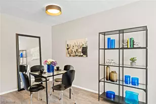 10524 Clifton Blvd, Loveland, OH 44102 - Photo 6