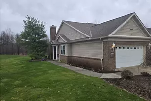 9910 Country Club Cir, Twinsburg, OH 44087 - Photo 20