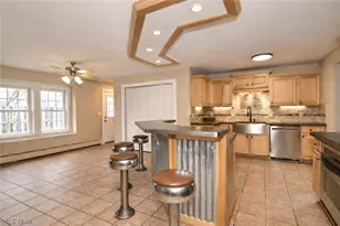 8803 Evergreen Dr, Mentor, OH 44060 - Photo 2