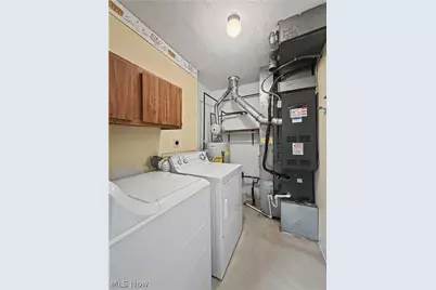 1766 Stone Creek Lane, Twinsburg, OH 44087 - Photo 34