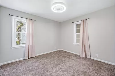 2138 Hermosa Drive, Youngstown, OH 44511 - Photo 20