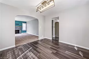 2138 Hermosa Dr, Youngstown, OH 44511 - Photo 12