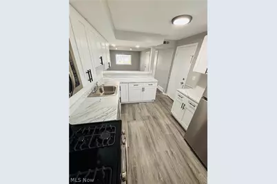 21045 Southbend Circle #6, Rocky River, OH 44116 - Photo 6