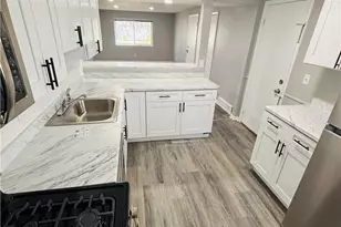 21045 Southbend Cir, Rocky River, OH 44116 - Photo 6