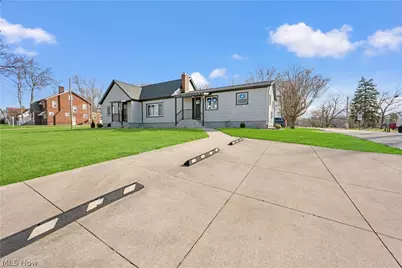 4001 S Cleveland Massillon Road, Barberton, OH 44203 - Photo 2