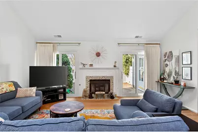 858 Sutton Place, Akron, OH 44313 - Photo 8