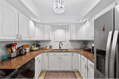 858 Sutton Place, Akron, OH 44313 - Photo 14