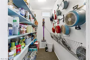 110 Dewey Ave, Freeport, OH 43973 - Photo 10