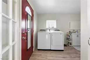 110 Dewey Ave, Freeport, OH 43973 - Photo 12