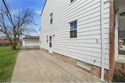 3722 Lindholm Road, Huber Heights, OH 44120 - Photo 4