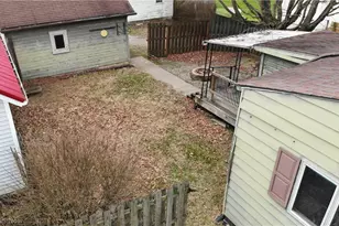 74 E Whitney Ave, Shelby, OH 44875 - Photo 4